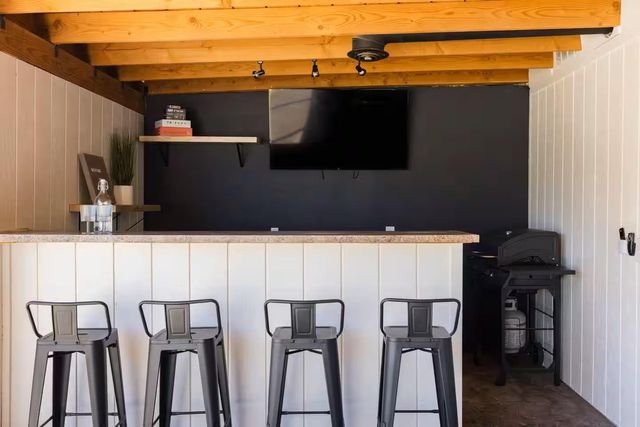 8447 E Vernon Avenue, Scottsdale, AZ 85257