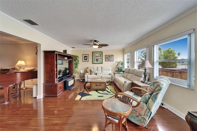 1710 NEW BEDFORD DRIVE, Sun City Center, FL 33573