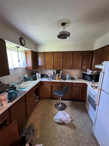 943 Judy Drive, Farmington, MO 63640