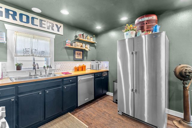 208 E Washington Street, Pierce City, MO 65723