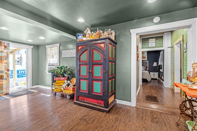 208 E Washington Street, Pierce City, MO 65723