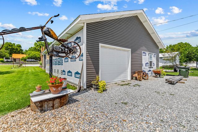 208 E Washington Street, Pierce City, MO 65723