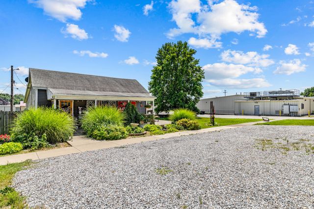 208 E Washington Street, Pierce City, MO 65723