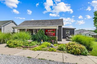 208 E Washington Street, Pierce City, MO 65723