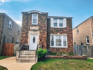 2914 N Neva Avenue, Chicago, IL 60634