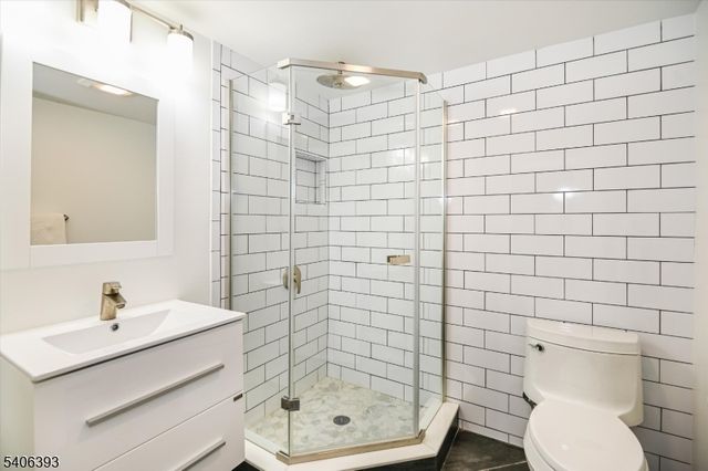 65 Plymouth Rd, Glen Rock Boro, NJ 07452