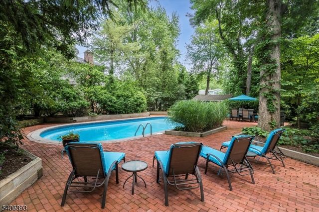 65 Plymouth Rd, Glen Rock Boro, NJ 07452