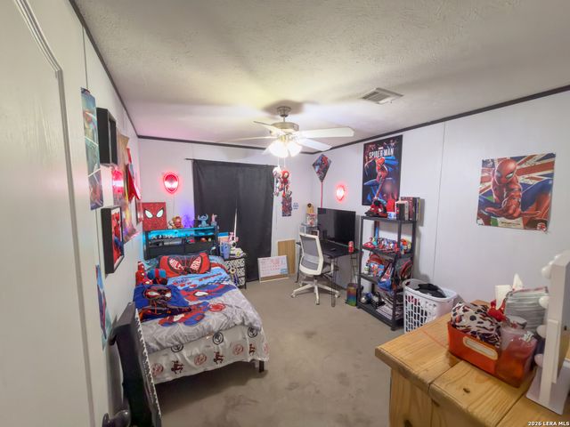 114 4th, Natalia, TX 78059