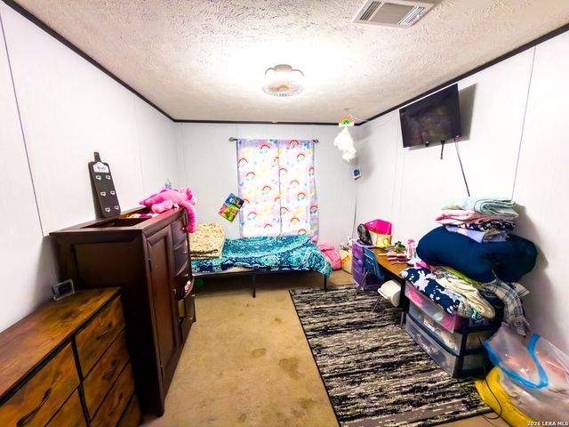 114 4th, Natalia, TX 78059