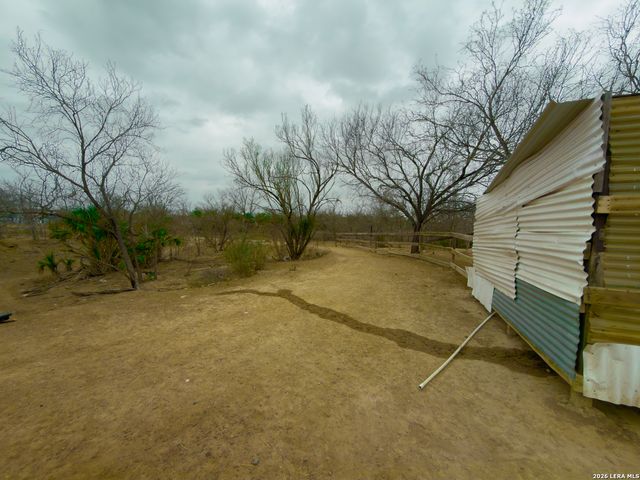 114 4th, Natalia, TX 78059