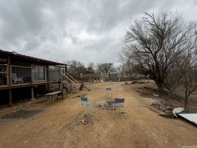 114 4th, Natalia, TX 78059