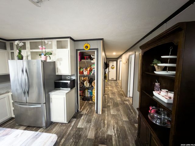 114 4th, Natalia, TX 78059