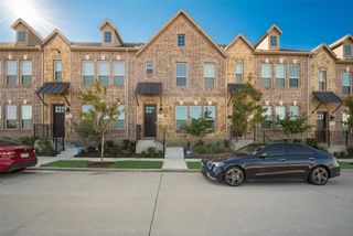 2412 Eureka Way, Lewisville, TX 75056