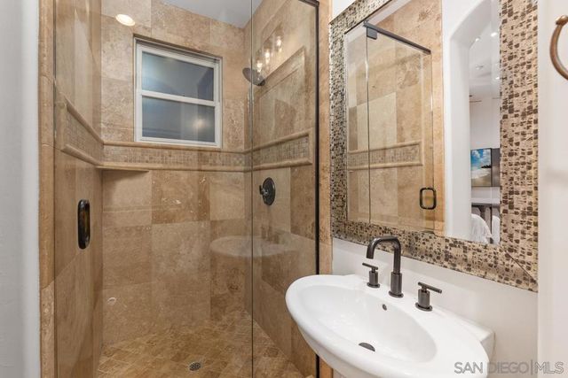 1554 Summit Avenue, Cardiff By The Sea, CA 92007