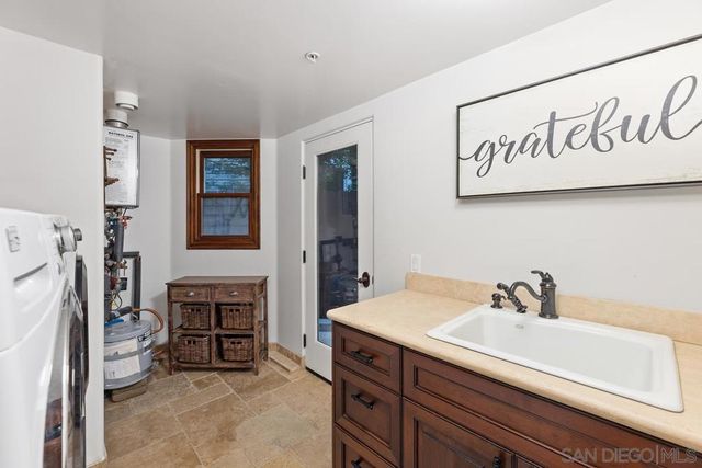 1554 Summit Avenue, Cardiff By The Sea, CA 92007