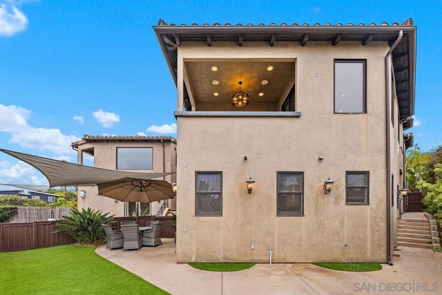1554 Summit Avenue, Cardiff By The Sea, CA 92007