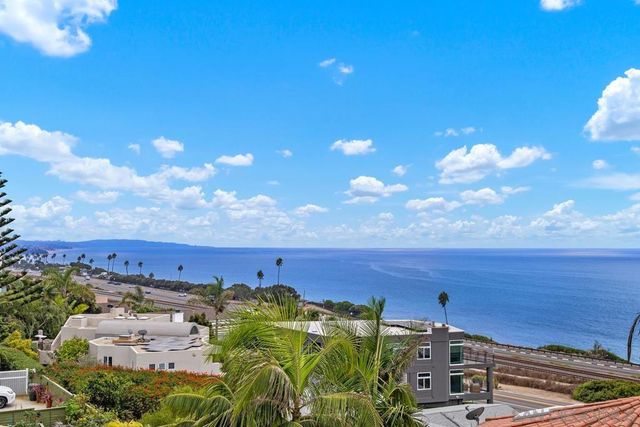 1554 Summit Avenue, Cardiff By The Sea, CA 92007
