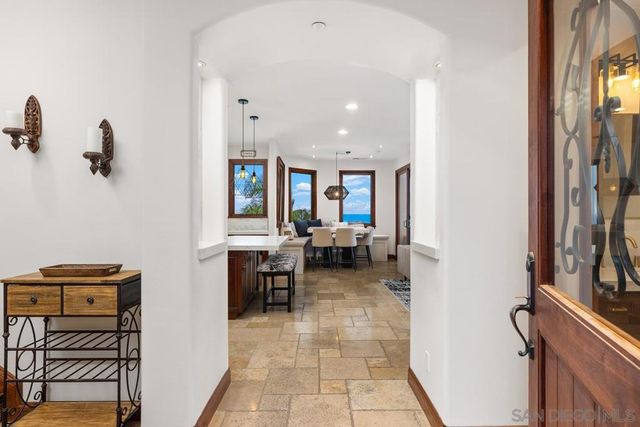 1554 Summit Avenue, Cardiff By The Sea, CA 92007