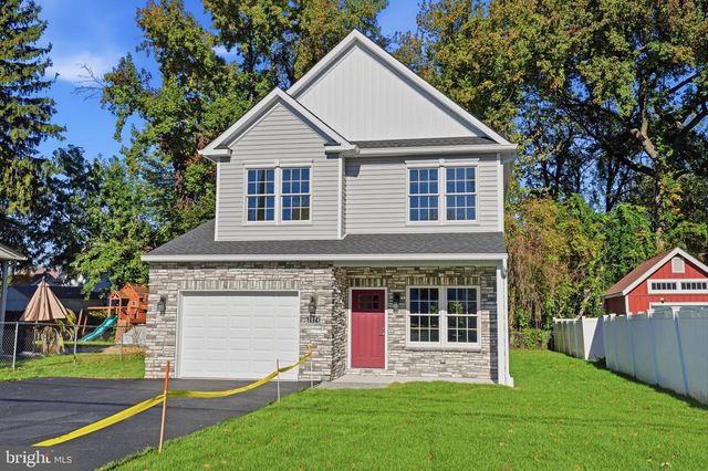 2074 NEW YORK AVE, Bensalem, PA 19020