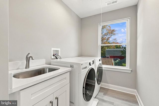 2074 NEW YORK AVE, Bensalem, PA 19020