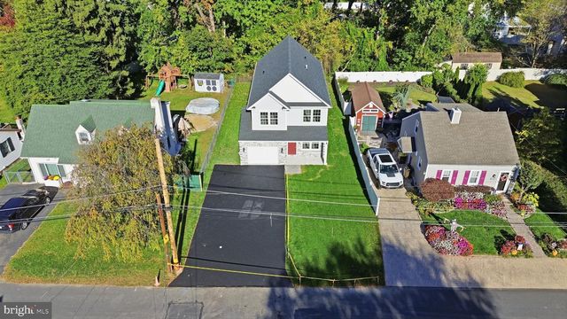 2074 NEW YORK AVE, Bensalem, PA 19020