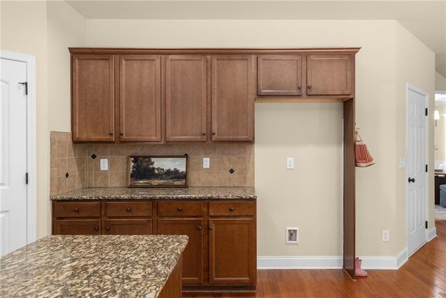 1075 Crescent Ridge Drive, Buford, GA 30518