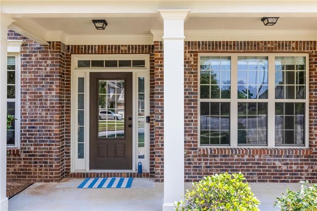 1075 Crescent Ridge Drive, Buford, GA 30518