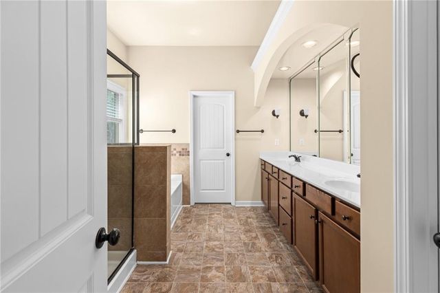 1075 Crescent Ridge Drive, Buford, GA 30518