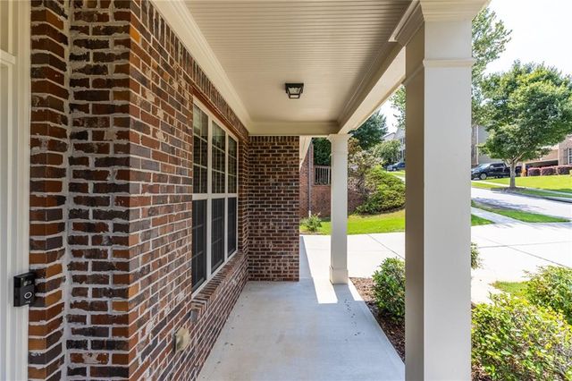 1075 Crescent Ridge Drive, Buford, GA 30518