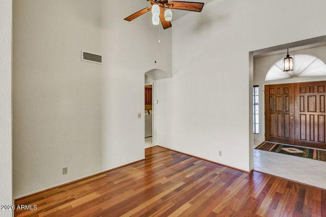 9821 W BEHREND Drive, Peoria, AZ 85382