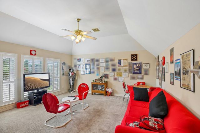 2908 Park Bend Drive, Friendswood, TX 77546