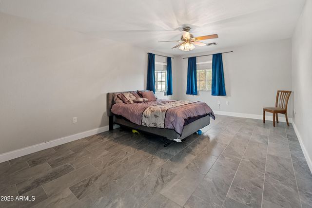 8464 N 7TH Avenue, Phoenix, AZ 85021