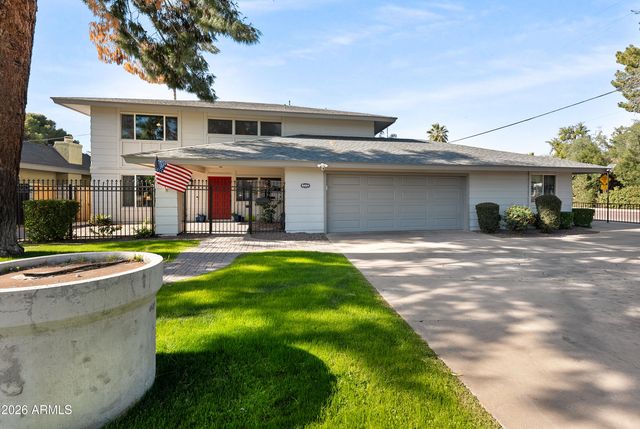 8464 N 7TH Avenue, Phoenix, AZ 85021