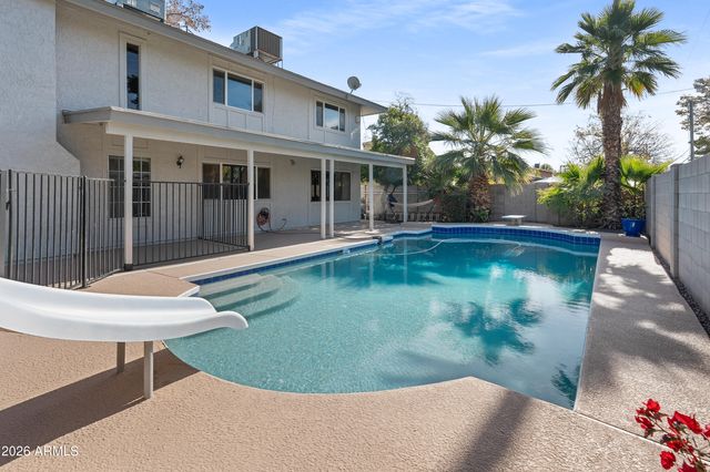 8464 N 7TH Avenue, Phoenix, AZ 85021