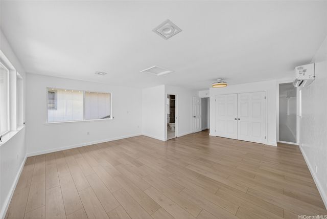 502 Kekupua Street, Honolulu, HI 96825