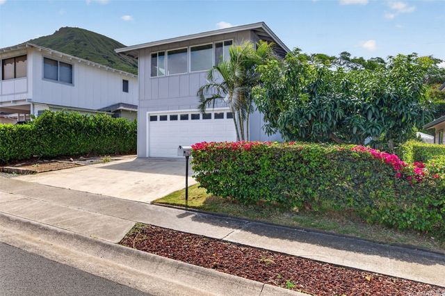 502 Kekupua Street, Honolulu, HI 96825