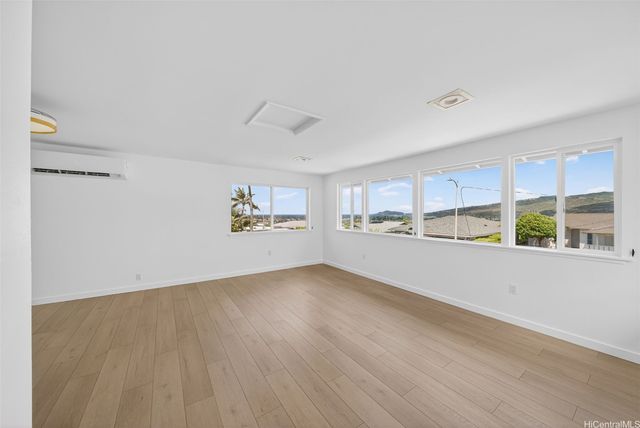 502 Kekupua Street, Honolulu, HI 96825