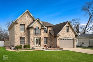 560 E Armitage Avenue, Addison, IL 60101