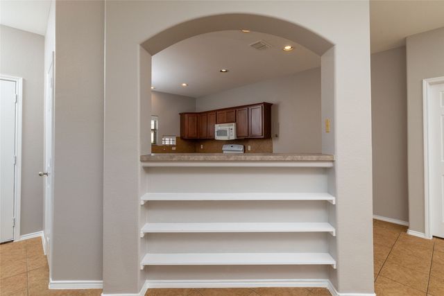 115 Bear Claw Court, Newark, TX 76071