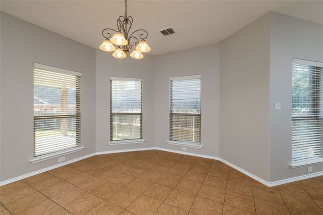 115 Bear Claw Court, Newark, TX 76071