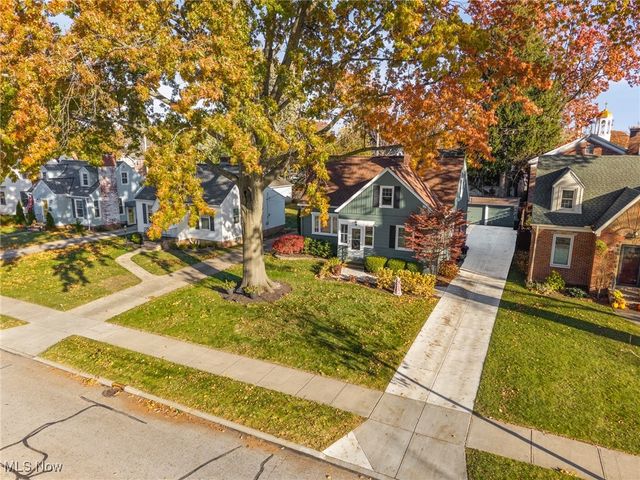 3235 Goldengate Avenue, Rocky River, OH 44116