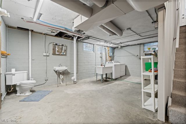 3235 Goldengate Avenue, Rocky River, OH 44116