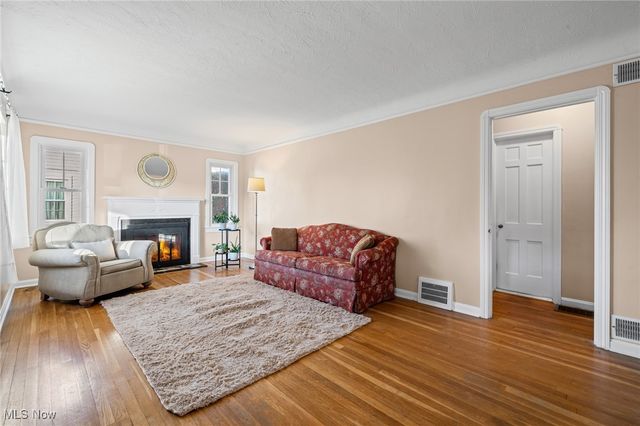 3235 Goldengate Avenue, Rocky River, OH 44116