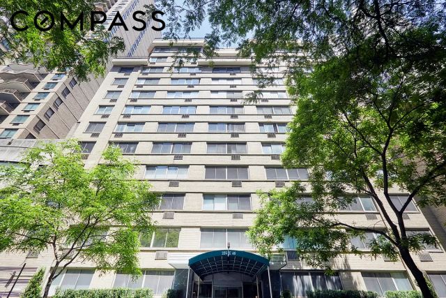 225 E 46th St Apt 8J, New York City, NY 10017