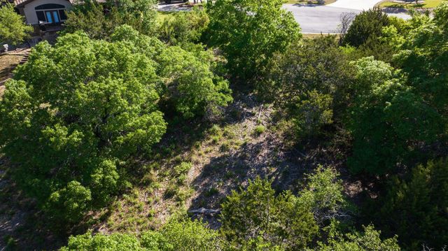 16900 Northlake Hills DR, Jonestown, TX 78645