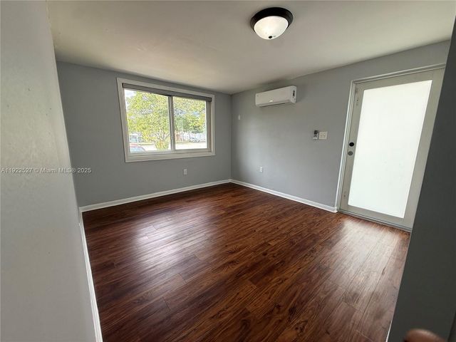 501 SW 69th Ave, Miami, FL 33144