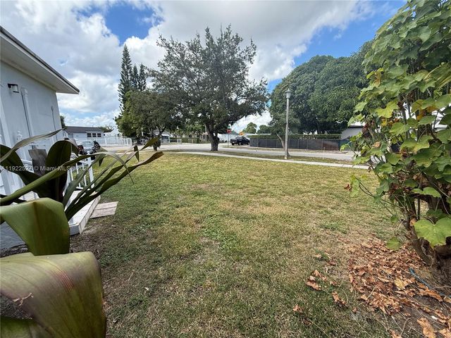 501 SW 69th Ave, Miami, FL 33144