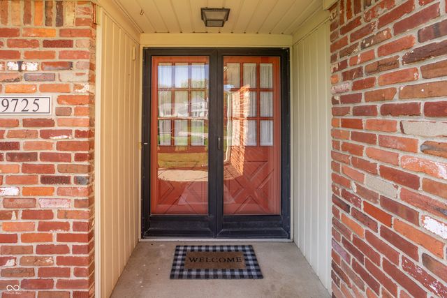 9725 Mallery Drive, Noblesville, IN 46060