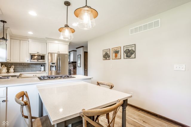 9725 Mallery Drive, Noblesville, IN 46060