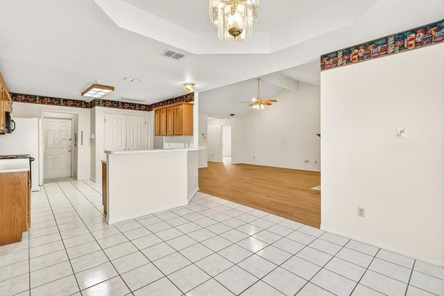 3038 Twin Creek Dr, Corpus Christi, TX 78414